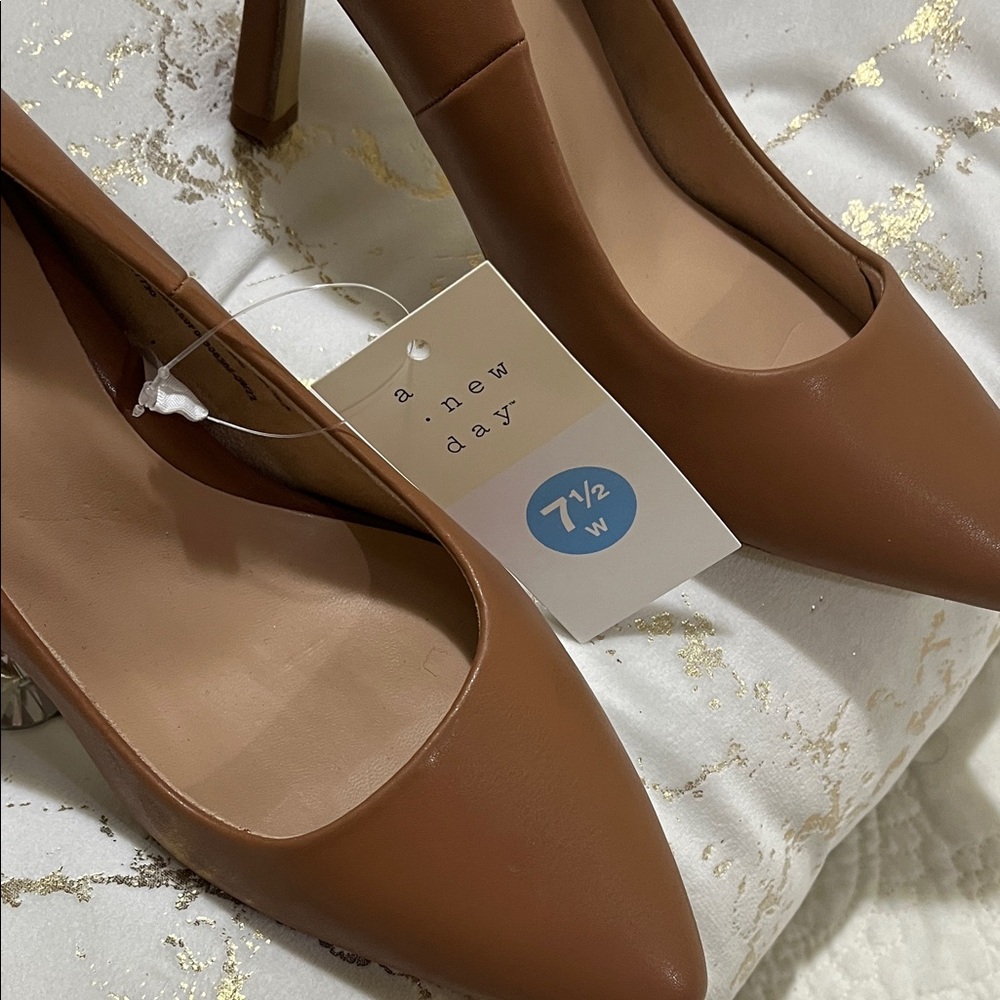 a new day Tan Pointed-Toe Classic Pumps - Picture 3 of 6